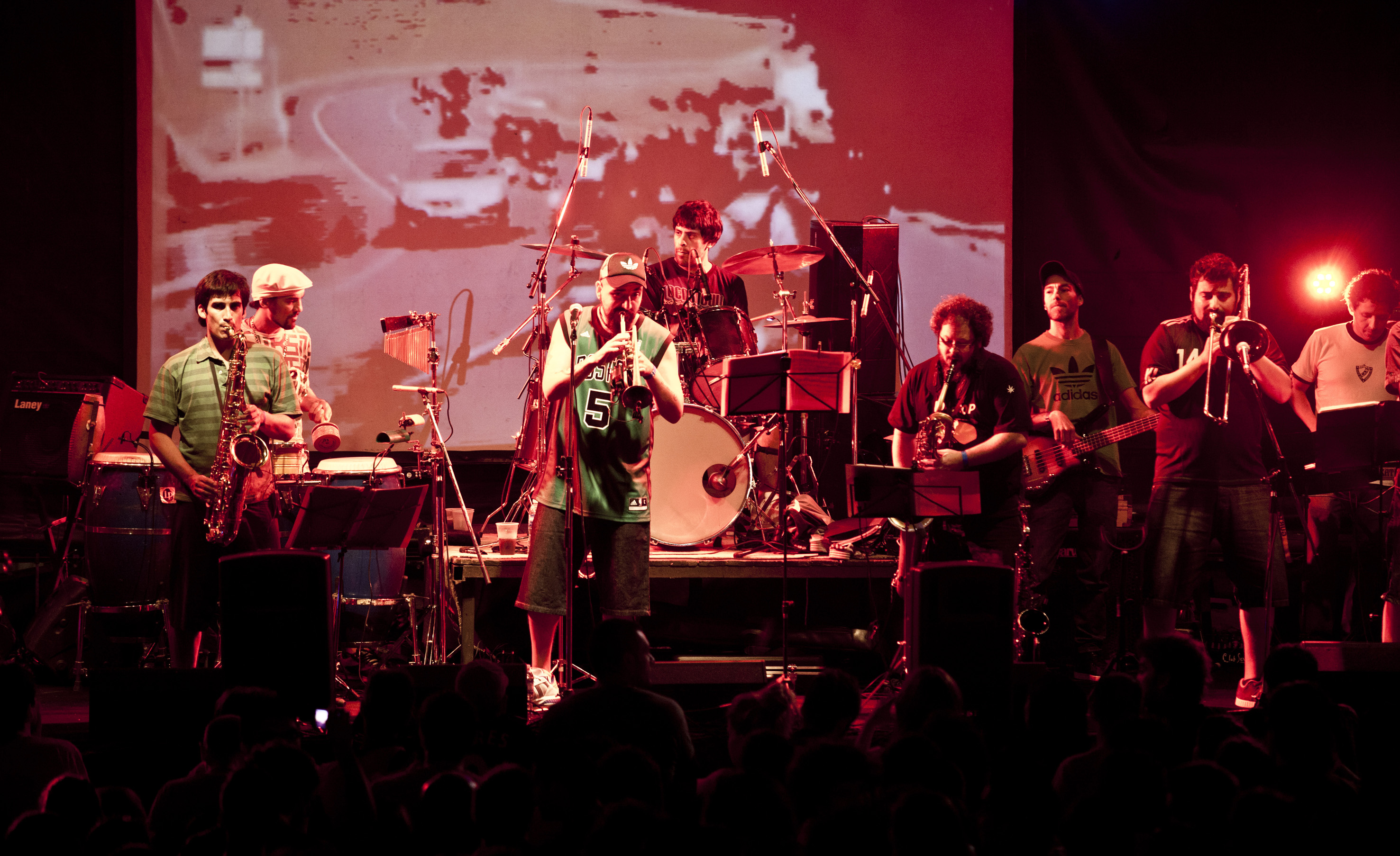 Dancing Mood sigue celebrando sus quince